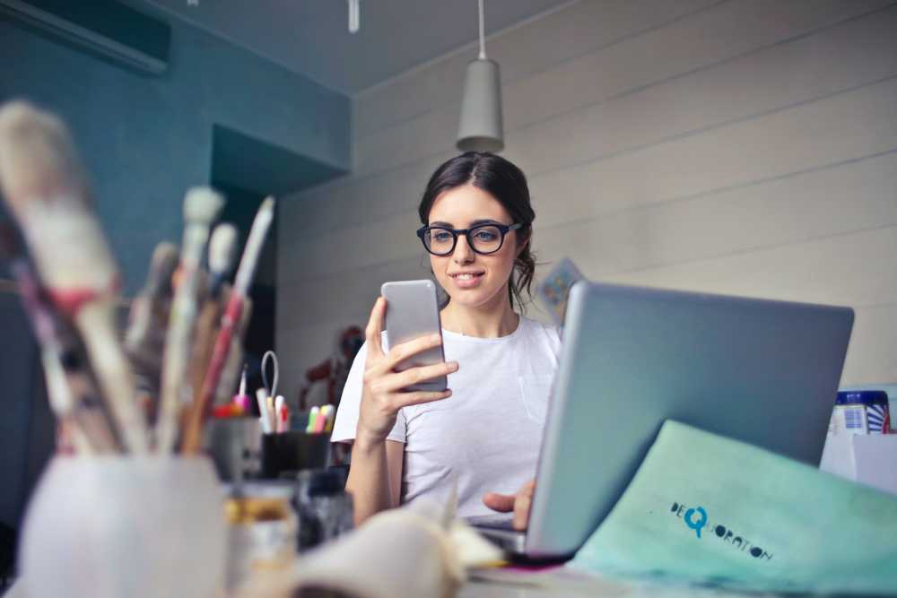 Women staring at phone